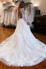 A-Line Long Sleeve Floor-Length Fabulous V-Neck Tulle Wedding Dresses with Appliques