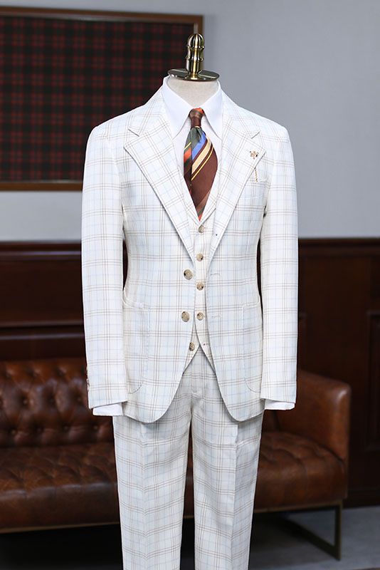 Alfred Fashionable White Plaid Three Pieces Notched Lapel Slim Fit Suit