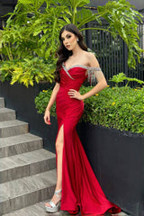 Amazing Column Satin Sweetheart Sleeveless Red Prom Dress With Rhinestone Split Front