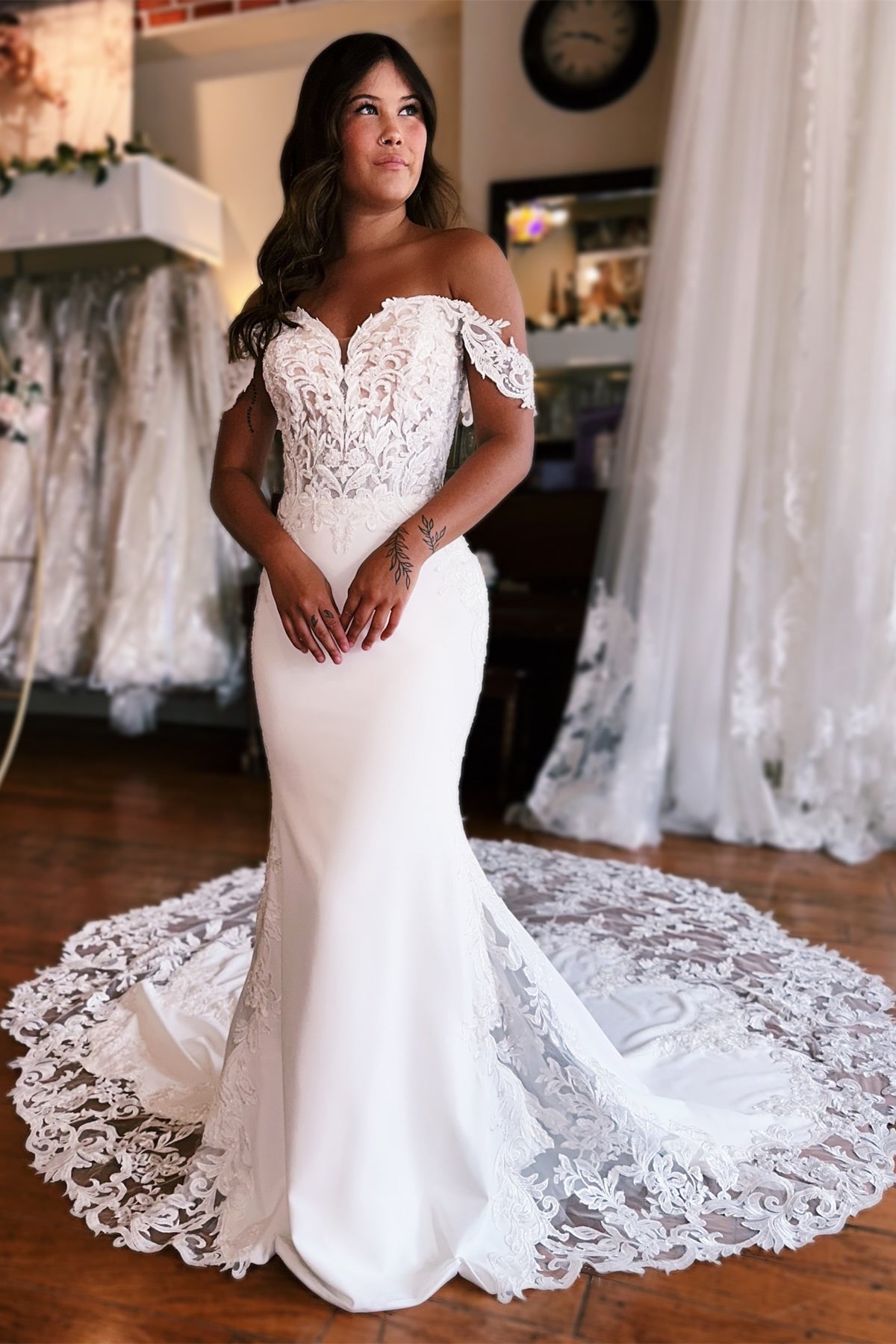 Amazing Mermaid Off-the-shoulder Sweetheart Sleeveless Appliques Satin Lace Train Wedding Dress