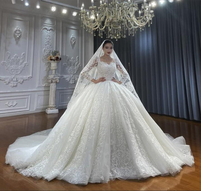 Ball Gown Sweetheart Tulle Long Sleeves Appliques Floor-Length Wedding Dresses with Lace