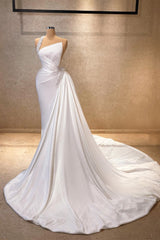 Beautiful A-line One Shoulder Sleeveless Rhinestone Satin train white Long Prom Dress