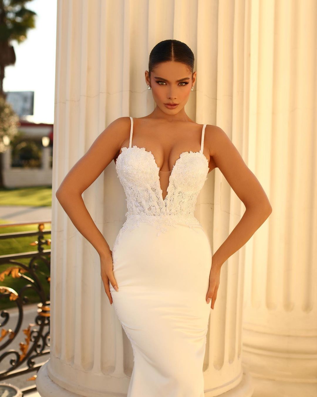 Beautiful Long Ivory Mermaid Spaghetti Straps Lace Satin Laced-up Wedding Dress