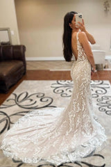 Beautiful Long Ivory Mermaid V-neck Sleeveless Lace Backless Wedding Dress