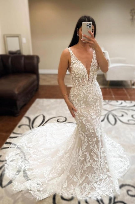 Beautiful Long Ivory Mermaid V-neck Sleeveless Lace Backless Wedding Dress