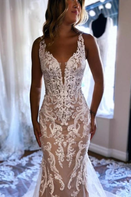 Beautiful Long Mermaid V-neck Sleeveless Lace Backless Wedding Dress with Train