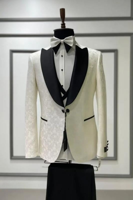 Bernard Fashion White Peaked Lapel Three-Piece Jacquard Prom Suit