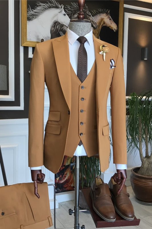 Bevis Contemporary Camel Peaked Lapel Three-Piece Business Ensemble