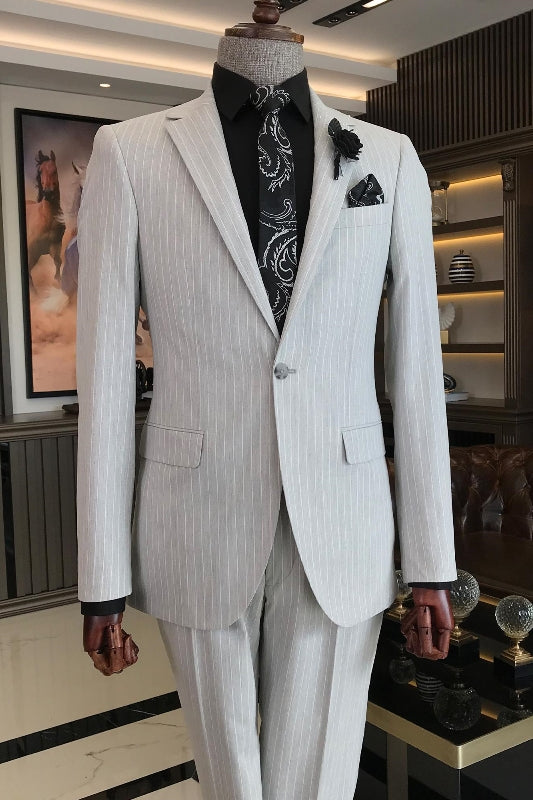 Bing Latest White Notched Lapel Striped Prom Outfit for Men