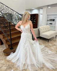 Charming A-line V-neck Sleeveless Appliques Lace Train Wedding Dress