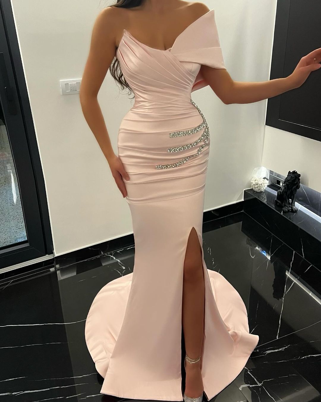 Charming Long Mermaid One Shoulder Satin Rhinestones Prom Dress With Slit