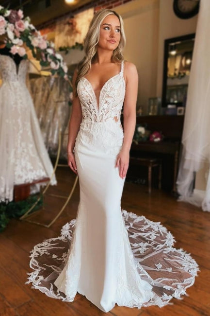 Charming Long V-neck Mermaid Sleeveless Wedding Dress With Lace