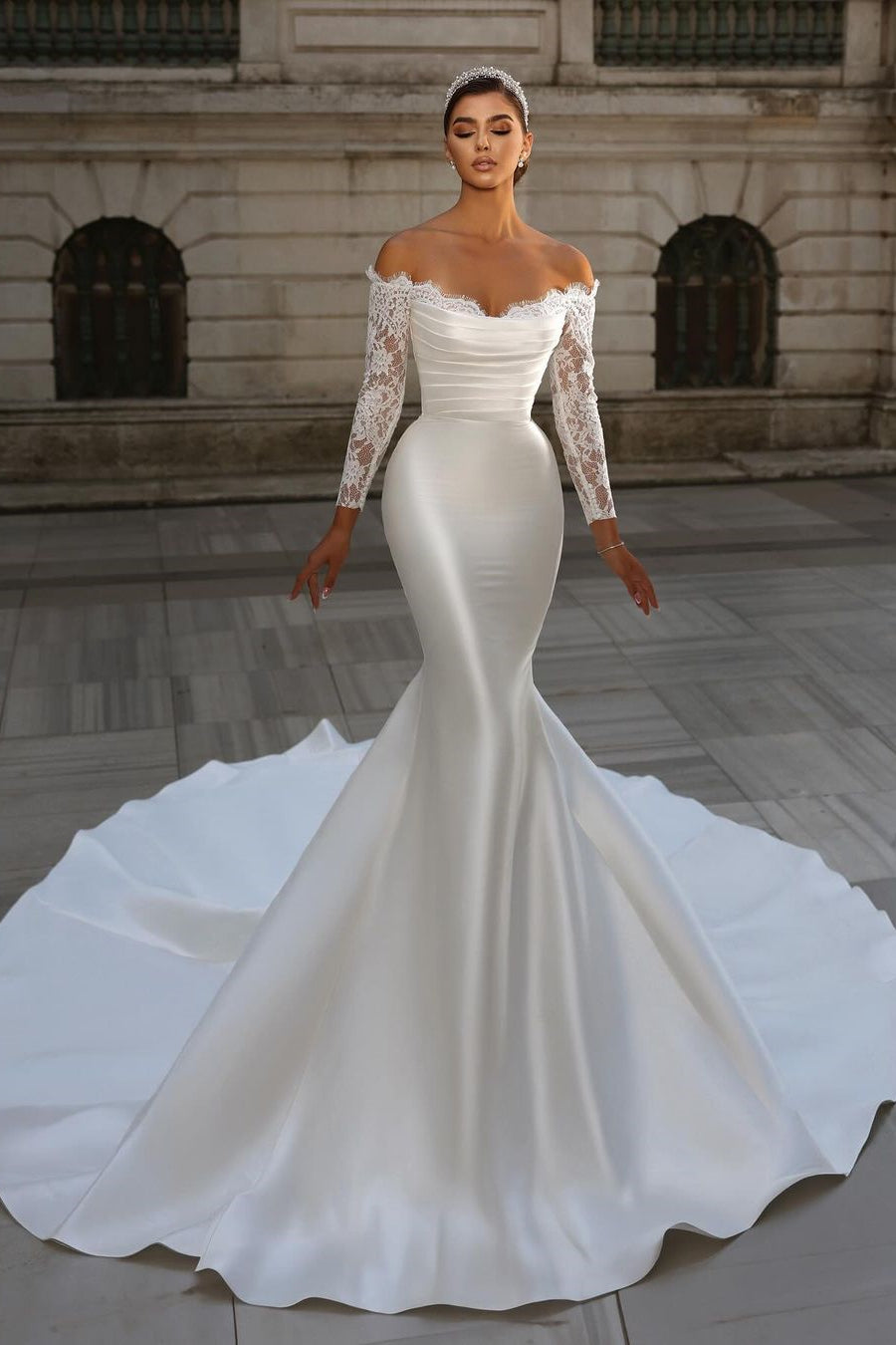 Charming Long White Off-the-shoulder Mermaid Lace Long Sleeves Wedding Dress With Detachable Train