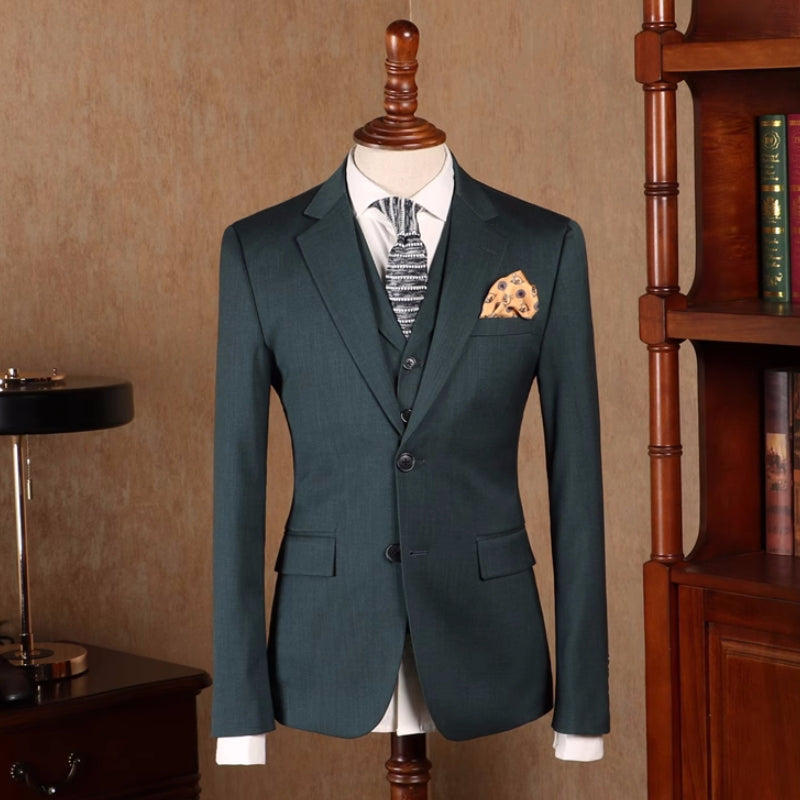 Dave Decent Dark Green Notched Lapel Three-Piece Prom Suit