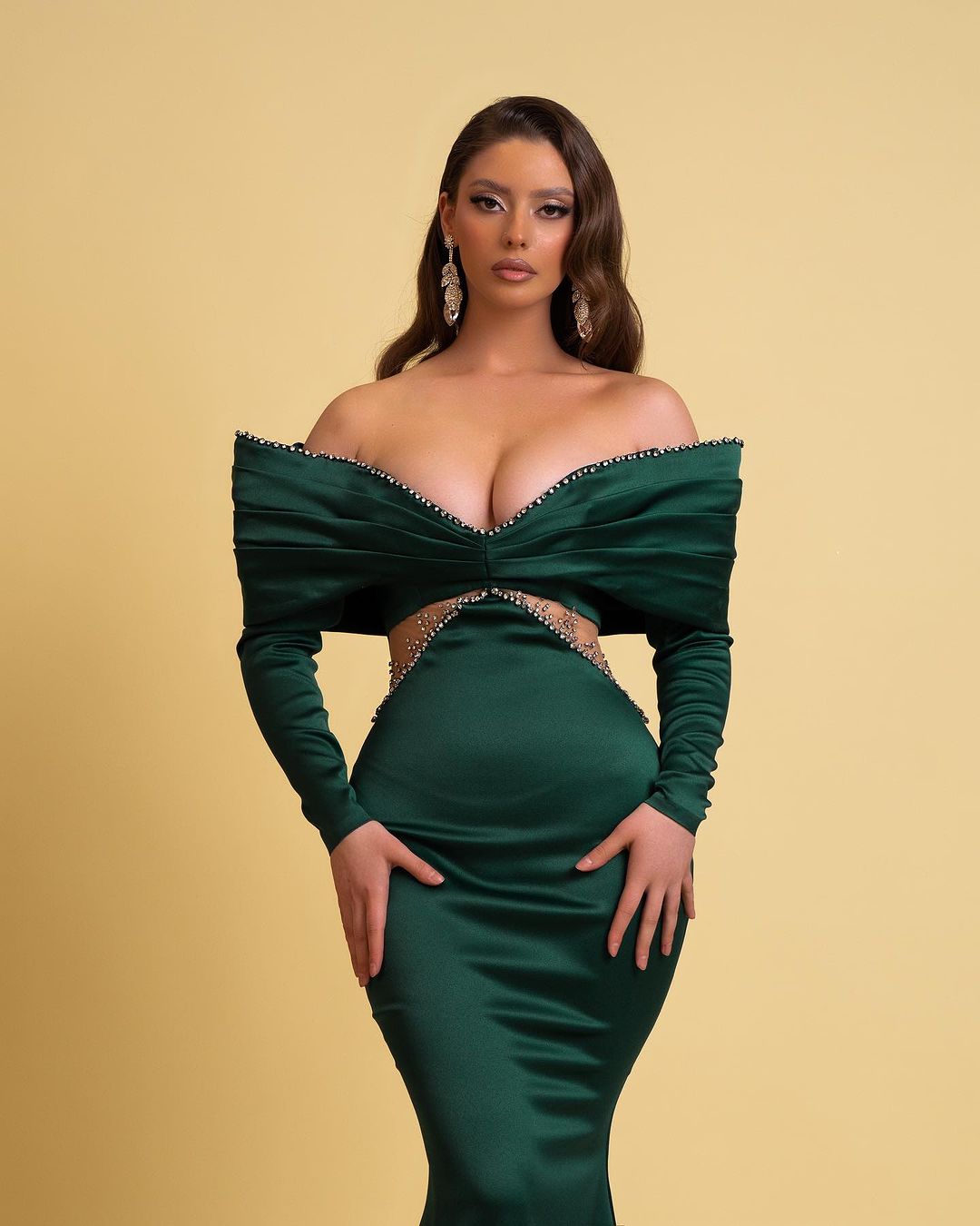 Designer Long Dark Green Mermaid Off-the-shoulder Rhinestones Prom Dress With Long Sleeves