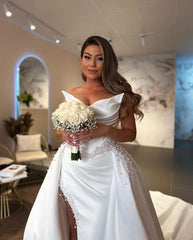 Designer Long White A-line Wedding Dress Hight Split Sleeveless V-neck Satin Bridal Gowns