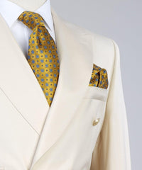 Ebenezer Creamy White Double Breasted Fashionable Peak Lapel Men’s Suits