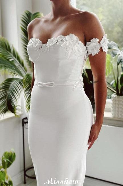 Eleagnt Long White Mermaid Off-the-shoulder Lace Wedding Dress with Train