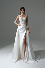 Elegant Long White A-line Beading Lace Pearls Sleeveless Wedding Dress With Slit