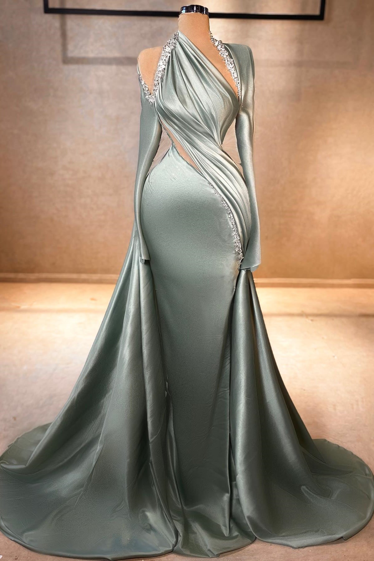 Elegant Mermaid Long Sleeve Halter Ruffles Satin Prom Dresses