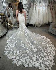 Elegant Mermaid Off-the-shoulder Sleeveless Appliques Tulle Lace Train Wedding Dress