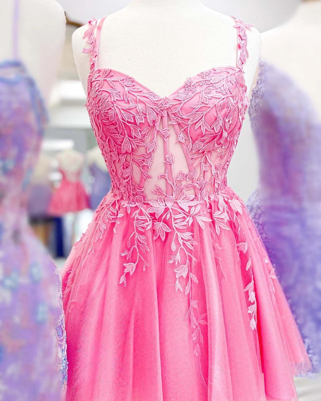 Elegant Short Pink Straps Lace Sleeveless Glitter Homecoming Dress