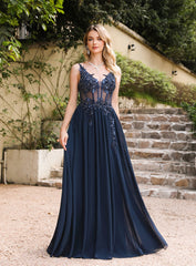 Fabulous A-line Spaghetti Straps Pleated Chiffon Floor Length Dress with Appliques