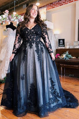 Floor-Length A-Line Split Front Long Sleeves V-Neck Prom Dresses with Appliques