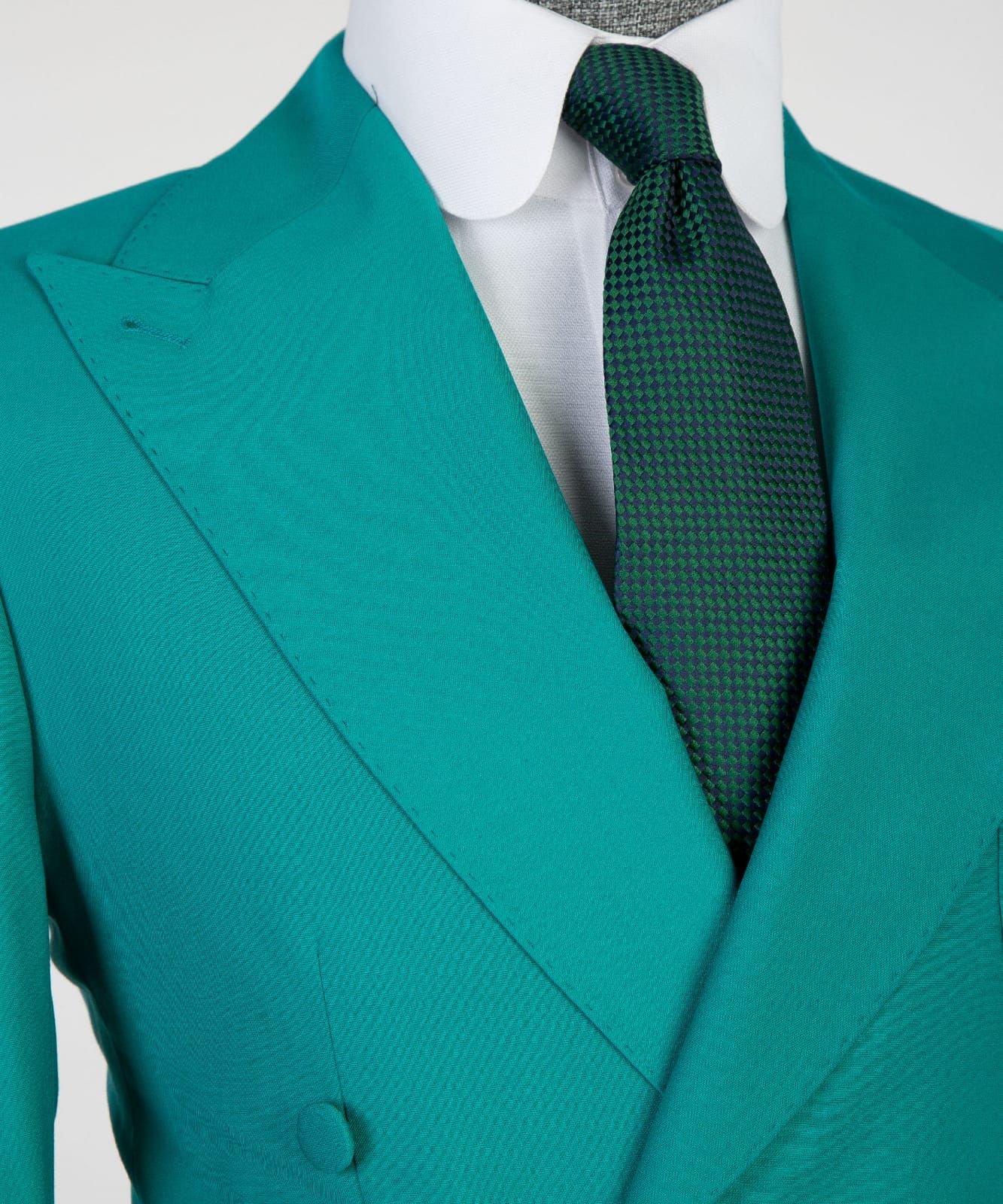 Floyd Stylish Green Slim Fit Double Breasted Peak Lapel Two-Piece Prom Suits