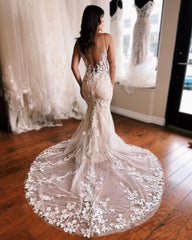 Glamorous Long Mermaid V-neck Sleeveless Backless Wedding Dress With Lace