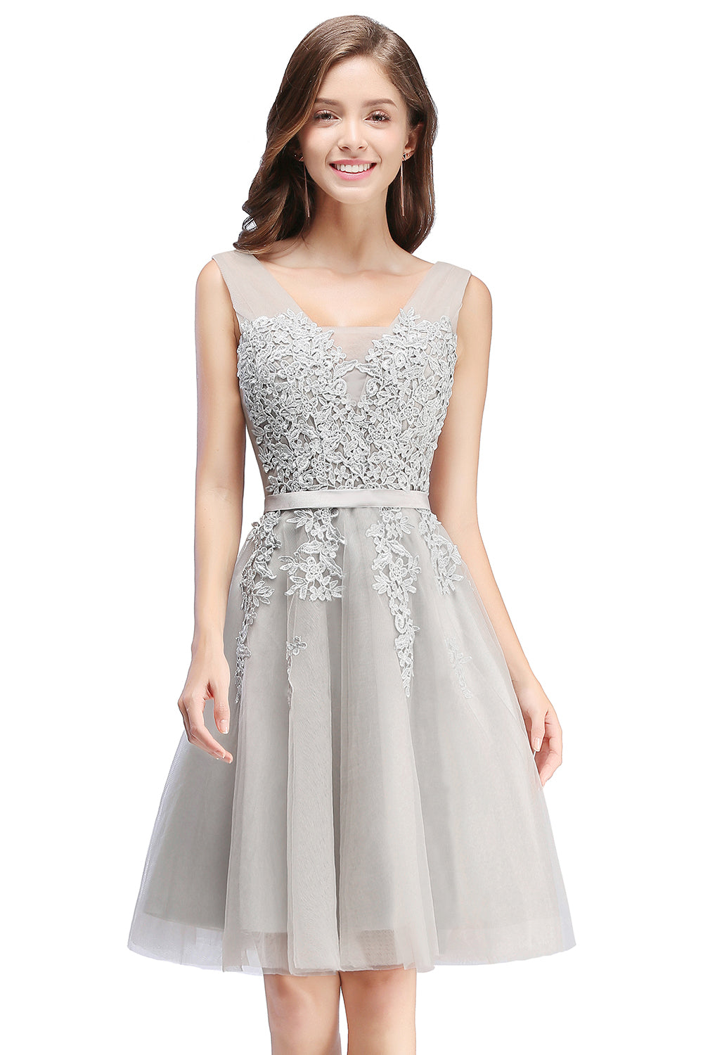 Glamorous Sleeveless Appliques Tulle Lace V-Neck Knee Length Dress