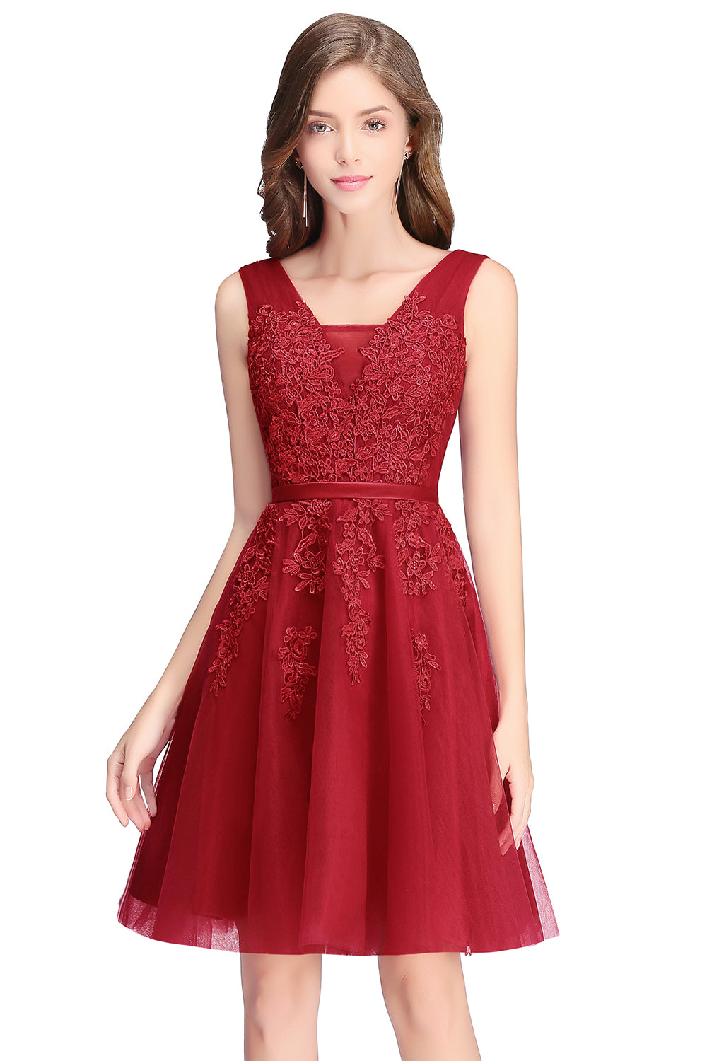 Glamorous Sleeveless Appliques Tulle Lace V-Neck Knee Length Dress