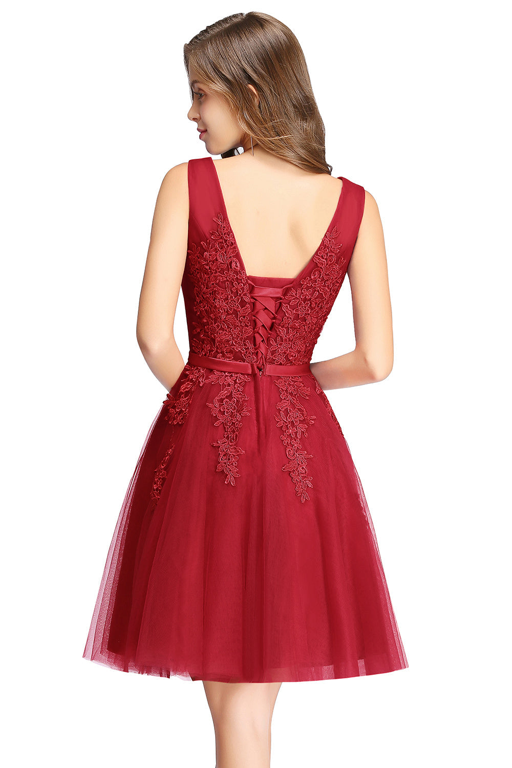 Glamorous Sleeveless Appliques Tulle Lace V-Neck Knee Length Dress