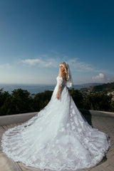 Long Sleeves Sweetheart A-Line Princess Wedding Dress with Lace