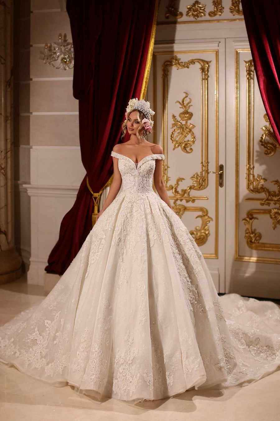 Luxurious A-line Long Off-the-shoulder Appliques Beading Wedding Dress With Train