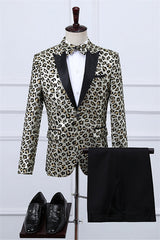 Perry Newest White Two-Piece Peaked Lapel Jacquard Prom Suit