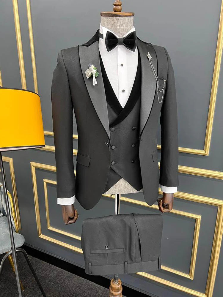 Robin Subtle Gray Peak Lapel Three Piece Classic Business Suit