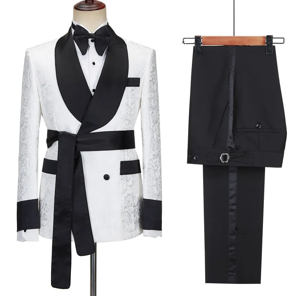 Sean Simple White Double-Breasted Jacquard Suit with Black Shawl Lapel