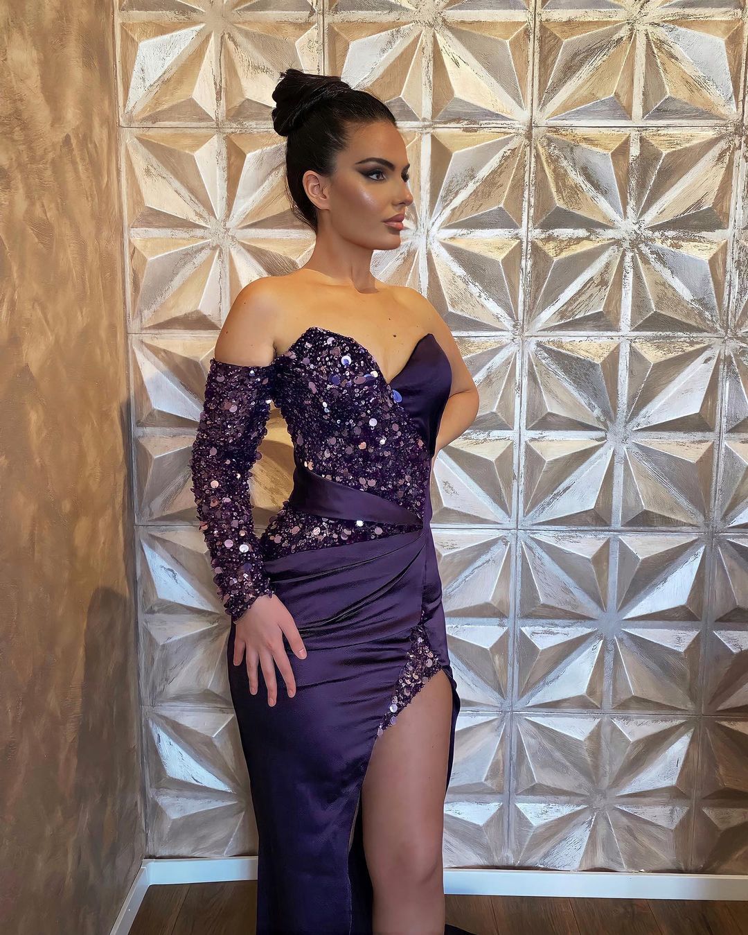 Sexy Long Mermaid Sequined Long Sleeve Prom Dress With Slit