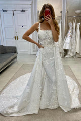 Vintage Long A-Line Lace Sleeveless Appliques Wedding Dresses with Detachable Train