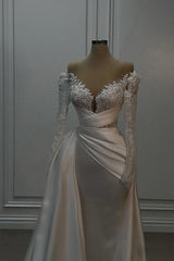 Vintage Long White A-line Off-the-shoulder Lace Beading Wedding Dress with Long Sleeves