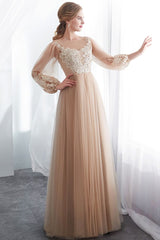 MISSHOW offers A-line Long Sleeves Appliques Tulle Champagne Evening Dress at a good price from White,Champagne,Tulle to A-line Floor-length them. Stunning yet affordable Long Sleeves Prom Dresses,Evening Dresses.