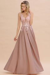 MISSHOW offers A-Line V-neck Floor-Length Tulle Sequined Prom Dresses at a good price from Dusty Rose,Burgundy,Gold,Royal Blue,Dark Navy,Silver,Lace,Bright silk to A-line Floor-length them. Stunning yet affordable Sleeveless Prom Dresses,Evening Dresses,Homecoming Dresses,Bridesmaid Dresses,Quinceanera dresses.