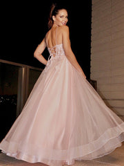 A-Line/Elegant Applique Spaghetti Straps Sleeveless Tulle Floor-Length Prom Dresses