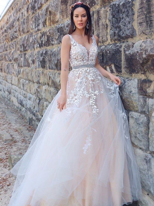 A-Line/Elegant Applique Tulle Sleeveless V-neck Prom Dresses