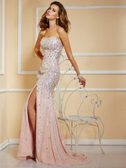 A-Line/Elegant Beading Strapless Sleeveless Long Chiffon Prom Dresses