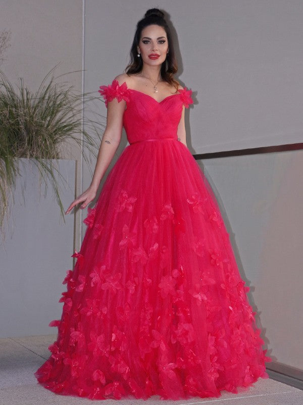 A-Line/Elegant Tulle Hand-Made Flower Off-the-Shoulder Sleeveless Floor-Length Prom Dresses