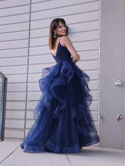 A-Line/Elegant Tulle Layers V-neck Sleeveless Floor-Length Prom Dresses