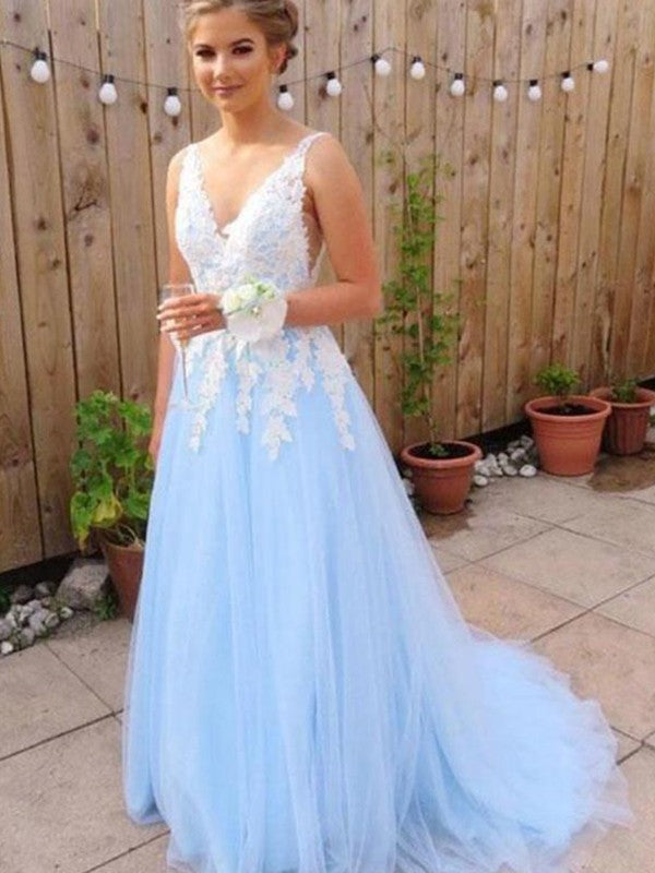 A-Line/Elegant V-neck Sleeveless Applique Tulle Prom Dresses