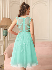 Amazing A-Line Scoop Sleeveless Lace Short Bridesmaid Dresses